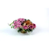 Sztuczne kwiaty - Stroik dekorowany w misie z 5 chryzantemami 23 x 36 cm różowy - miniaturka - grafika 1