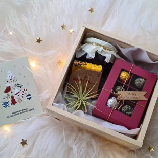 Zestaw prezentowy na święta - Przy Świątecznym Stole - Zestawy upominkowe Zestaw prezentowy na święta - Przy Świątecznym Stole - Zestawy upominkowe - miniaturka - grafika 1