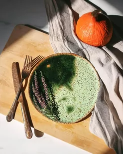 Talerz ceramiczny ZIELONY PIEGUS - Talerze - miniaturka - grafika 1