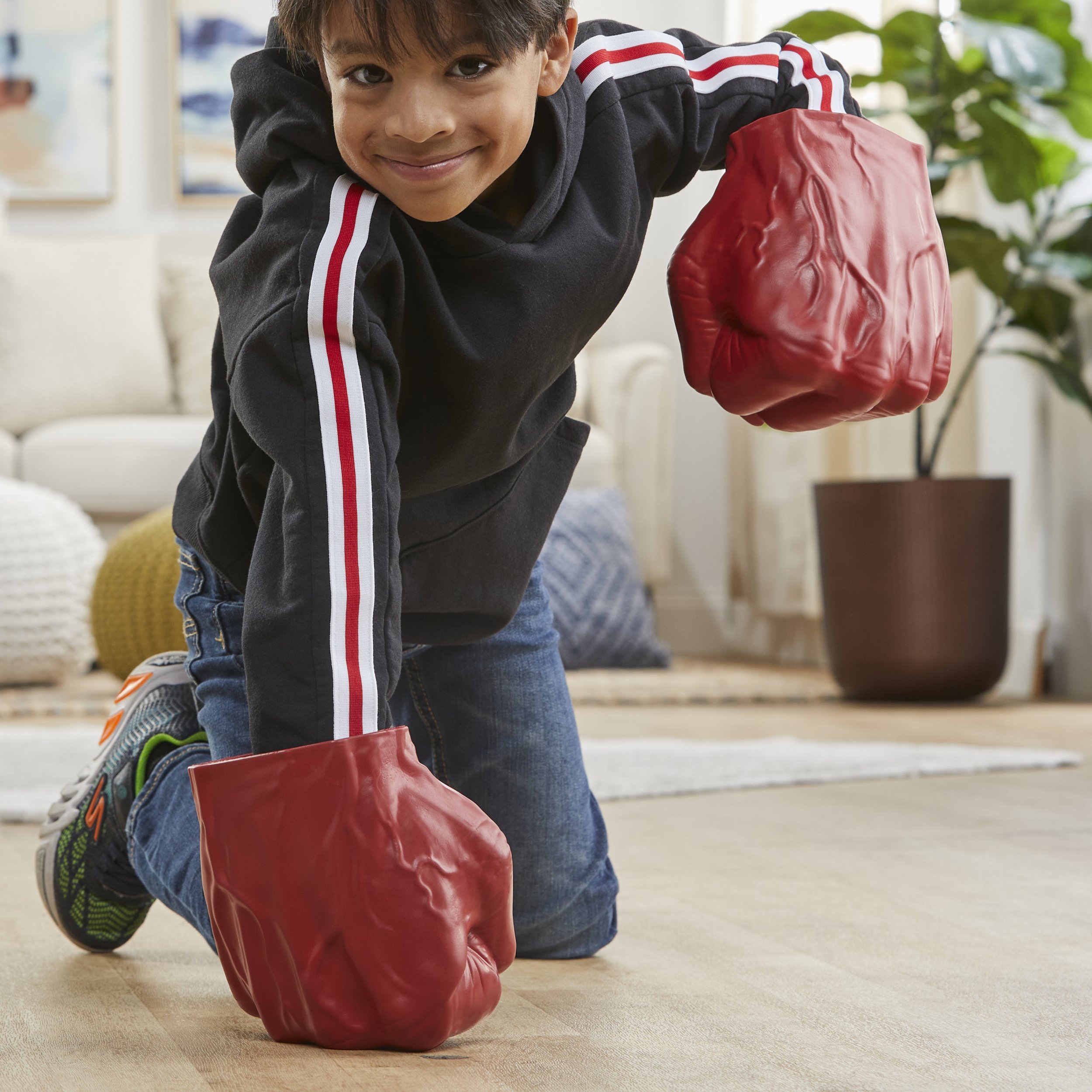 Avengers Red Hulk Gamma Smash Fists B. New World