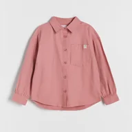 Bluzki dla dziewczynek - Reserved - Bawełniana koszula z naszywką - brudny róż - miniaturka - grafika 1
