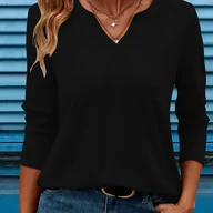 Bluzki damskie - TEMU Damska bluzka z dekoltem w kształcie litery V, z poliestru, jednokolorowa, z dzianiny, regularnej długości, styl pulower z rękawami do połowy - miniaturka - grafika 1