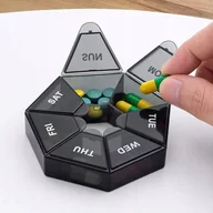 Akcesoria podróżnicze - Organizer na tabletki kasetka na leki każdy dzien tygodnia 7 dni - miniaturka - grafika 1