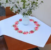 Pasmanteria - Haft krzyżykowy - Zestaw do haftu - Obrus z różami - miniaturka - grafika 1