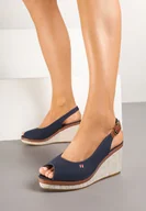 Sandały damskie - Granatowe Sandały na Koturnie z Plecionką Ozdobione Naszywką Faneoriel - miniaturka - grafika 1