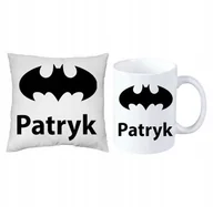 Gadżety dla niej i dla niego - Batman Logo DC ZESTAW PODUSZKA + KUBEK + IMIĘ - miniaturka - grafika 1