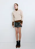 Swetry damskie - MANGO - Kurtka dzianinowa z kołnierzem koszulowym piaskowy - XXS - Kobieta - miniaturka - grafika 1