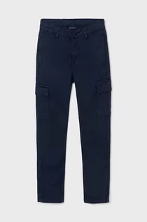 Spodnie i spodenki dla chłopców - Mayoral spodnie dziecięce cargo slim fit kolor granatowy gładkie - grafika 1