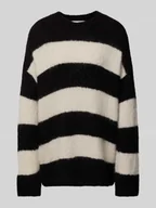 Swetry damskie - Sweter z dzianiny o kroju oversized z okrągłym dekoltem model ‘GABELLA’ - miniaturka - grafika 1