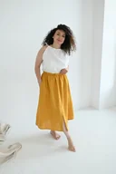 Spódnice - Musztardowa lniana spódnica z guzikami - miniaturka - grafika 1