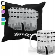 Gadżety dla niej i dla niego - ZESTAW KUBEK + PODUSZKA Z POSZEWKĄ- PREZENT DLA FANA BATMAN BOHATER + IMIĘ - miniaturka - grafika 1
