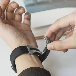 Ringke Rubber One Prime silikonowa opaska pasek do zegarka smartwatch Samsung Galaxy Active 2 44 mm czarny (MOSG0005) - Akcesoria do smartwatchy - miniaturka - grafika 7