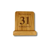 Wyposażenie lokali gastronomicznych - Drewniana tabliczka z numerem stołu - miniaturka - grafika 1