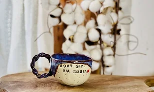 Kubek handmade Momy siy ku sobiy - Kubki Kubek handmade Momy siy ku sobiy - Kubki - miniaturka - grafika 1