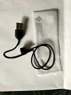 Akcesoria do smartwatchy - Ładowarka Kabel USB / Xiaomi Mi Band 5 / MiBand 6 / MiBand 7 - miniaturka - grafika 1