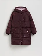 Kurtki i płaszcze dla dziewczynek - Reserved - Długi pikowany płaszcz z kapturem - bordowy - miniaturka - grafika 1