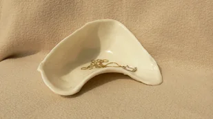 Porcelanowe naczynie na biżuterię - Tace i patery - miniaturka - grafika 1