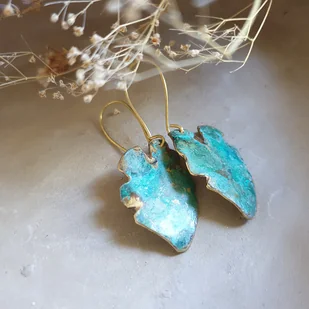 Kolczyki artystyczne patynowane listki z mosiądzu - Kolczyki - miniaturka - grafika 1