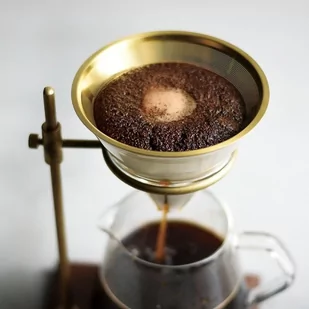 Kinto Zaparzacz do kawy Slow Coffee Style z karafką i podstawką 27591 - Zaparzacze i kawiarki - miniaturka - grafika 3