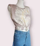 Koszulki i topy damskie - Wielokolorowa koszulka - odcienie brązu - miniaturka - grafika 1