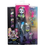 Plecaki - Monster High Lagoona Blue Lalka w siateczkowej koszulce i bojówkach z figurką rybki Neptuny i akcesoriami, takimi jak plecak, „przekąska” i notatnik, HXH75 - miniaturka - grafika 1