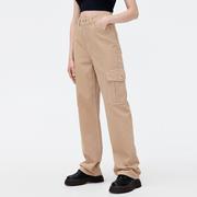 Spodnie damskie - Cropp - Jeansy straight z kieszeniami cargo - Beżowy - miniaturka - grafika 1