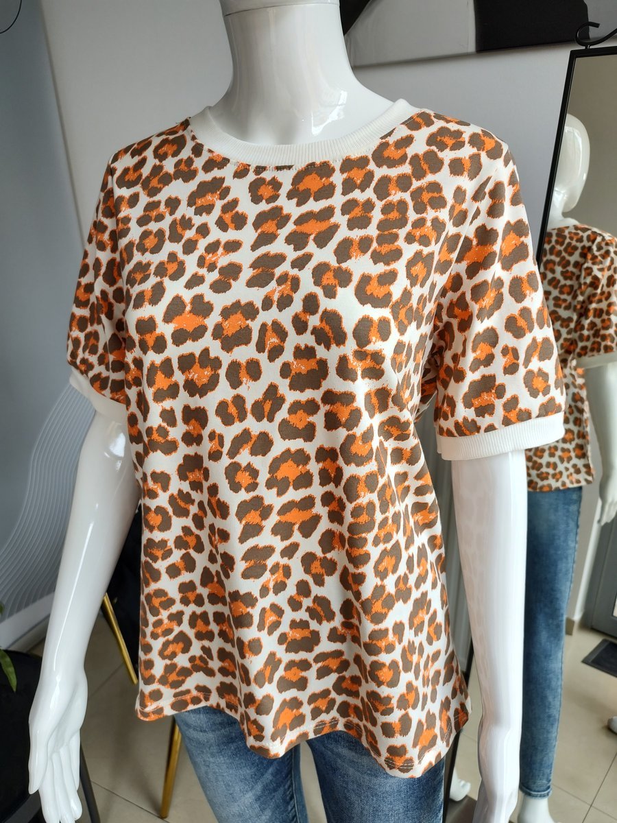 Koszulka w czekoladowo-pomarańczową panterkę - ecru One size