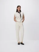 Spodnie damskie - Reserved - Jeansy mom fit - kremowy - miniaturka - grafika 1