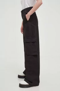 Spodnie damskie - Levi's spodnie bawełniane BAGGY CARGO kolor czarny proste medium waist - grafika 1