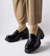 Mokasyny damskie - Czarne klasyczne mokasyny na klocku Dina-37 - miniaturka - grafika 1