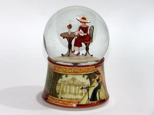 Mmm, Kula Śnieżna-Pozytywka, Ruchome Wnętrze - Kobieta-Paryżanka - Ozdoby bożonarodzeniowe - miniaturka - grafika 1