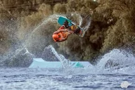 Vouchery - Wakeboard na wyłączność - Kraków - miniaturka - grafika 1