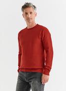 Swetry męskie - Czerwony sweter męski z okrągłym dekoltem - miniaturka - grafika 1