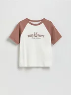 Koszulki dla dziewczynek - Reserved - T-shirt z napisem - wielobarwny - miniaturka - grafika 1