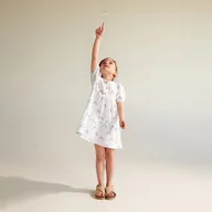 Sukienki i spódniczki dla dziewczynek - Reserved - Bawełniana sukienka z nadrukiem - Biały - miniaturka - grafika 1