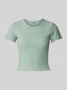 Koszulki i topy damskie - T-shirt z falistym wykończeniem model ‘EMMA’ - miniaturka - grafika 1