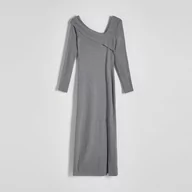 Sukienki - Reserved - Dzianinowa sukienka z asymetrycznym dekoltem - Szary - miniaturka - grafika 1
