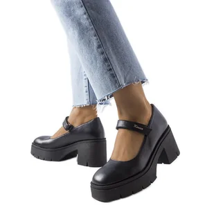 Czarne skórzane czółenka na słupku Karino - Czółenka - miniaturka - grafika 1