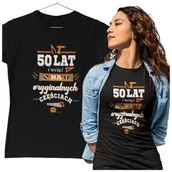 Gadżety dla niej i dla niego - KOSZULKA DLA KOBIETY NA 50 URODZINY 50 LAT I WCIĄŻ NA ORYGINALNYCH CZĘŚCIACH - miniaturka - grafika 1