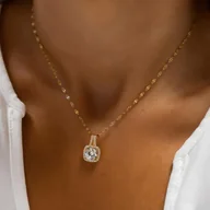 Wisiorki - Naszyjnik damski wisiorek kwadratowy z cyrkonią ze stali szlachetnej - miniaturka - grafika 1