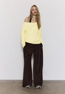 Swetry damskie - Stradivarius Sweter dzianinowy asymetryczny Żółty pastelowy L - miniaturka - grafika 1