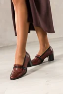 Mokasyny damskie - Brązowe mokasyny skórzane damskie na słupku z frędzlami i czarną sprzączką PRODUKT POLSKI Casu 6952-700-449 - miniaturka - grafika 1