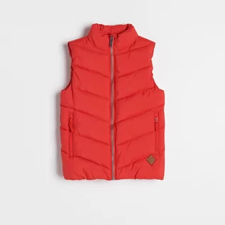 Kurtki i płaszcze dla chłopców - Reserved Pikowana kamizelka z ociepleniem - Czerwony - grafika 1