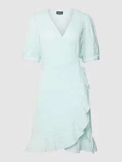 Sukienki - Sukienka o długości do kolan w kopertowym stylu model ‘KIARA’ - grafika 1