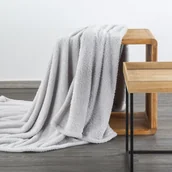 Koce - Eurofirany, Koc z miękkie i puszystej tkaniny Lori 200x220 srebrny - miniaturka - grafika 1