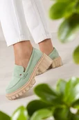 Mokasyny damskie - Zielone mokasyny damskie ze złotymi nitami na bieżnikowanej platformie Casu G23X4-G-NO - miniaturka - grafika 1