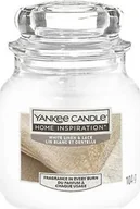 Świece - Świeca zapachowa Home Inspiration mała White Linen & Lace 104 g - miniaturka - grafika 1