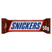 Batoniki - Snickers Nugatowe nadzienie ze świeżo prażonymi orzeszkami ziemnymi oblane karmelem i czekoladą 50 g - miniaturka - grafika 1