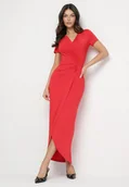 Sukienki - Czerwona Dopasowana Sukienka z Wiskozą o Kopertowym Kroju z Marszczeniem Talisia - miniaturka - grafika 1