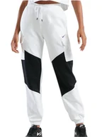 Spodnie sportowe damskie - Spodnie damskie Nike Sportswear Club Fleece DJ4128-100 r. S - miniaturka - grafika 1